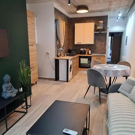 Apartment Simplicity *